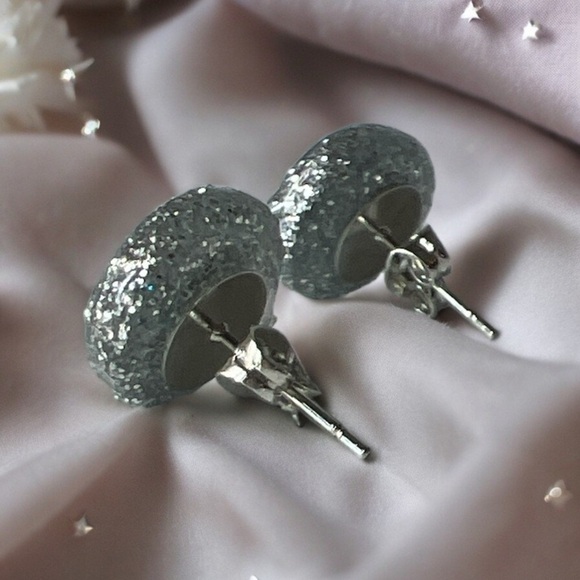 NWT - Glitter stud earrings - Picture 5 of 12
